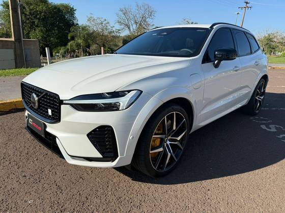 VOLVO XC60 2.0 T8 RECHARGE POLESTAR ENGINEERED AWD GEARTRONIC